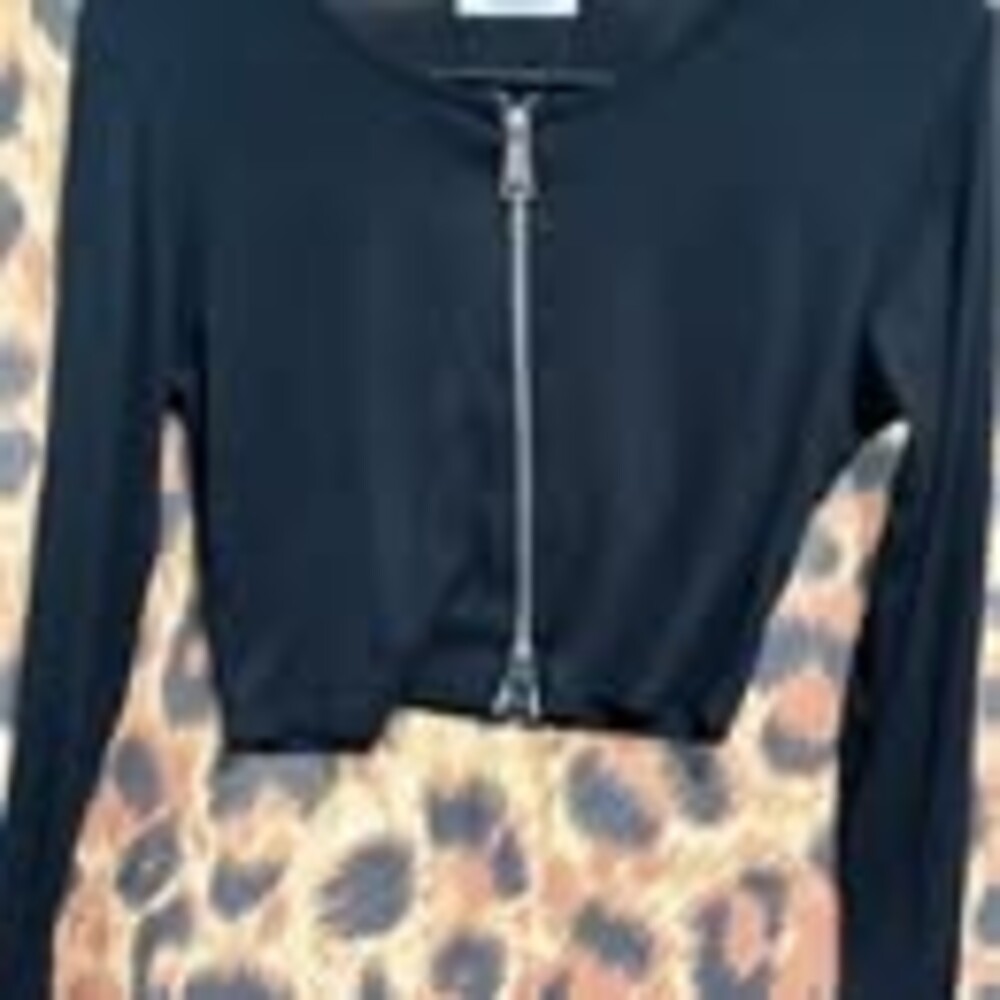 Rebellious Dreamer Black Ribbed Two-Way Zip Crop Top Size L